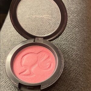 MAC Barbie Don’t Be Shy Blush